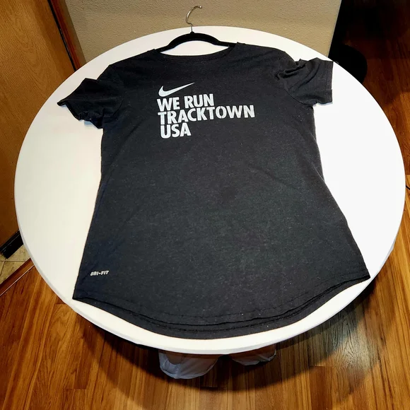 🖤 Nike Dri-Fit Black Short Sleeve Tee Size M 🖤 - Picture 3 of 5